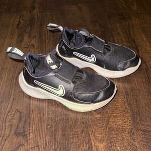 Nike Kids Black and White Sneakers